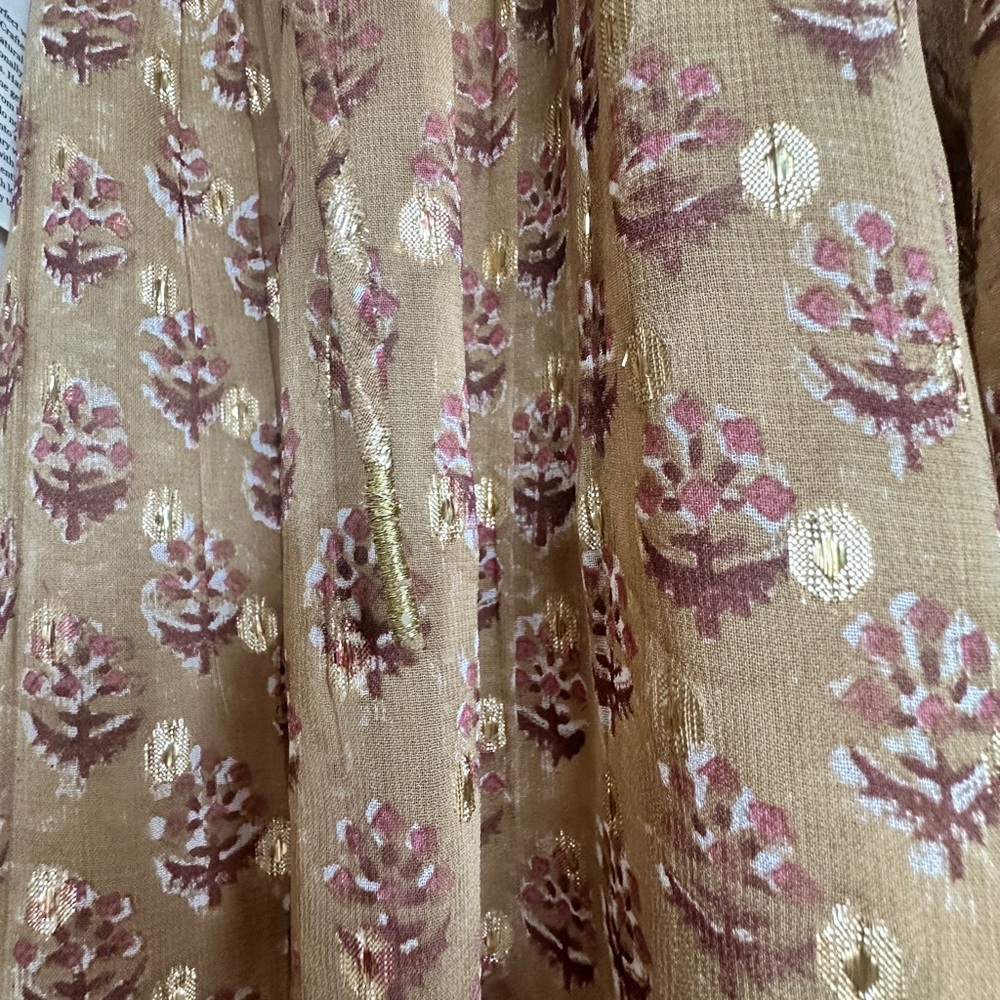 Marea Brown Floral Women's Blouse - Picture 3 of 3